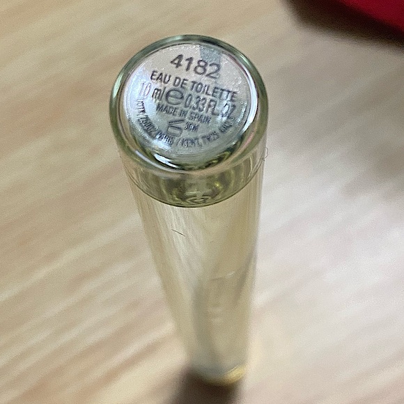 🌸BURBERRY - ‘Her’ (Eau de Toilette) Women’s Perfume Spray - NEW IN BOX - Picture 9 of 16